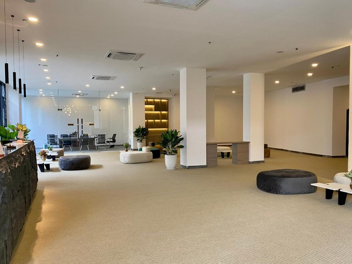 مدينة هوشي منه The Arrivals-Lakeview Studio Apartment المظهر الخارجي الصورة